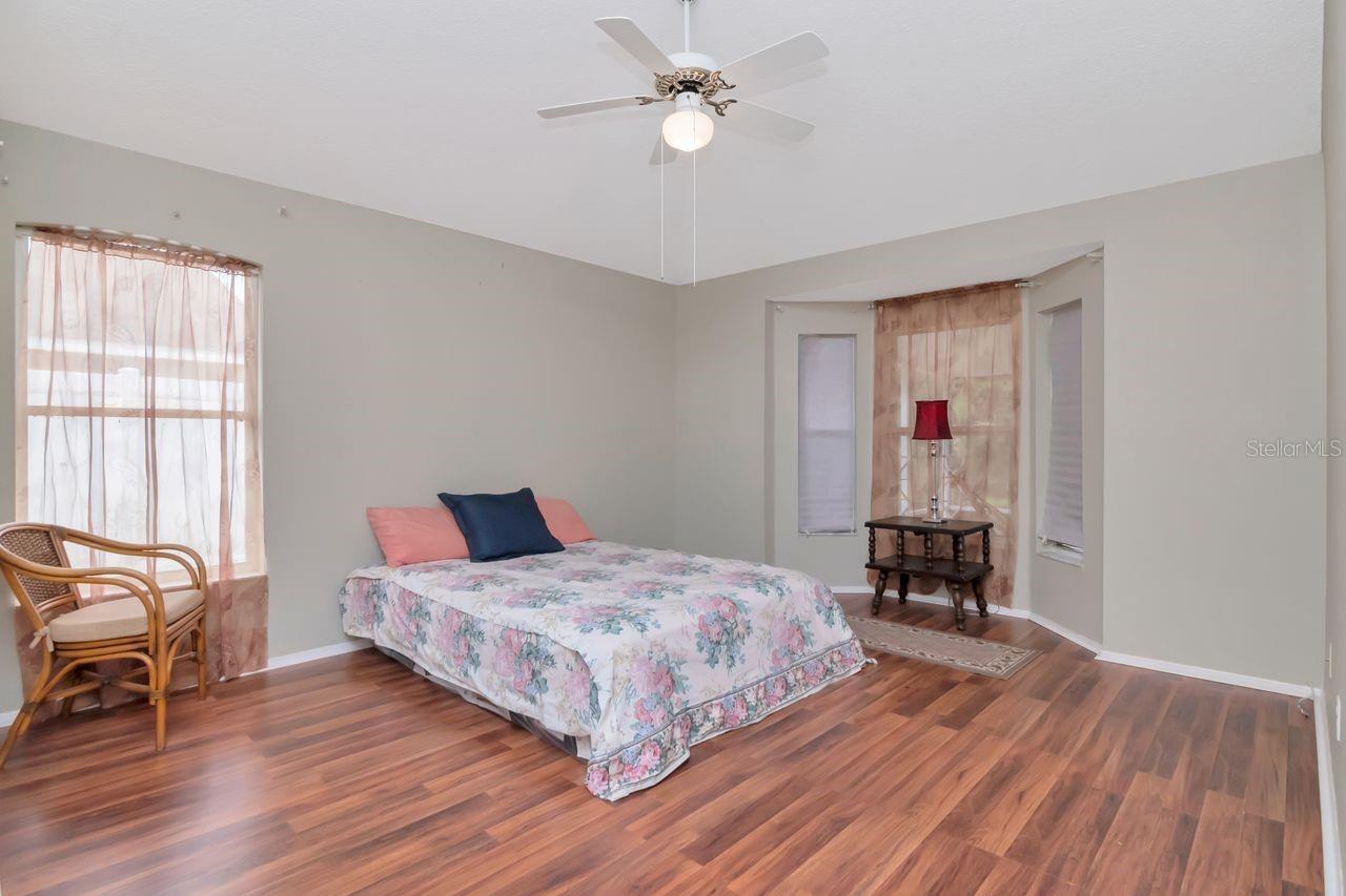 FOUNTAINS AT CYPRESS LAKES THE - Residential Lease