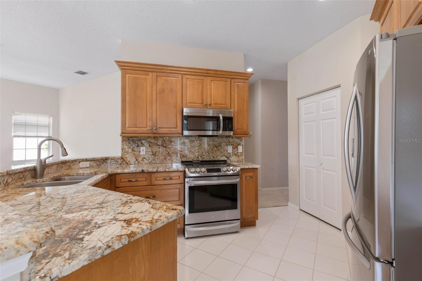 HAMPTONS SUB - Residential