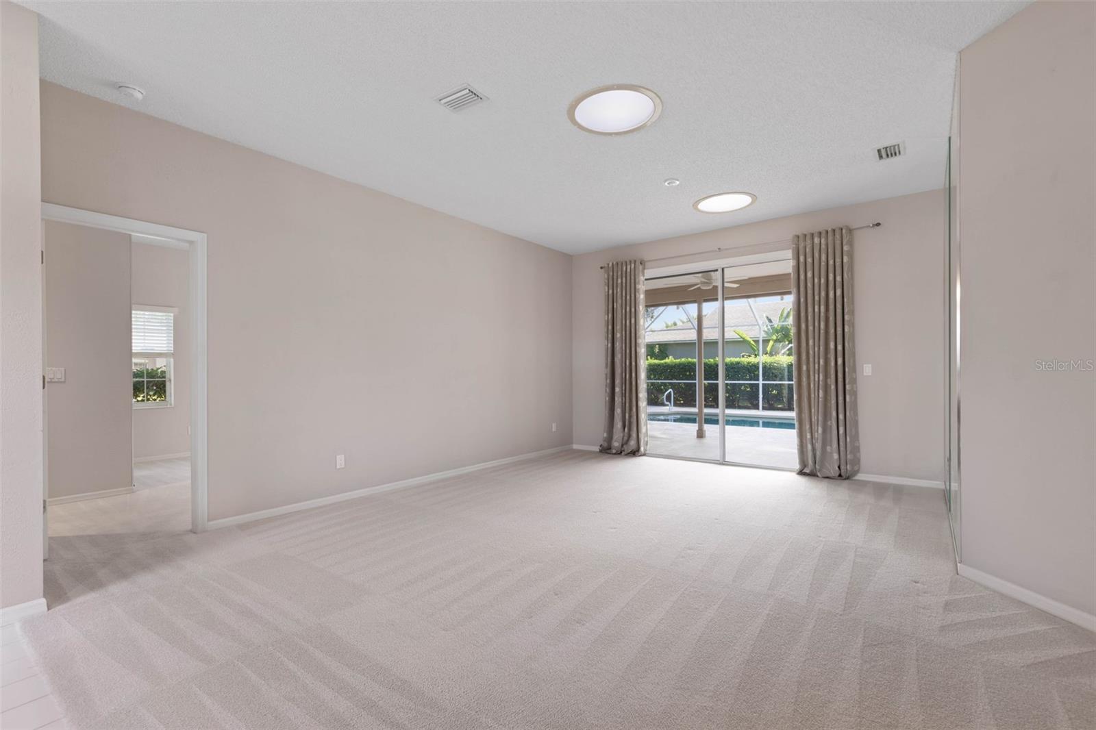 HAMPTONS SUB - Residential