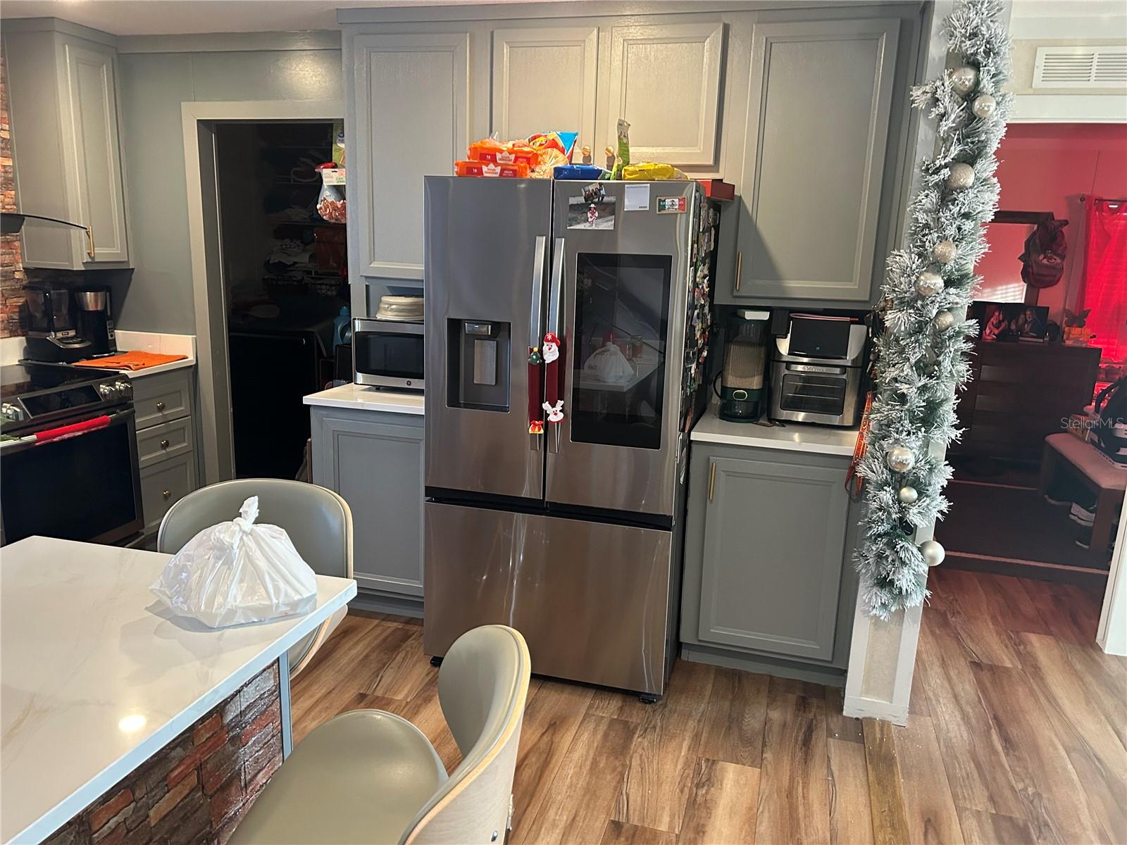 ROCK SPRING PARK - Residential