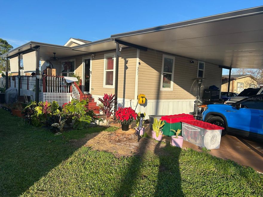 RARE OPPORTUNITY IN ROCK SPRING MOBILE HOME PARK. WELL-MAINTAINED HOME IN A QUIET COMMUNITY FEATURING POOL, CLUBHOUSE, AND SPORTS COURTS. PRIME APOPKA LOCATION; WALK TO SHOPPING AND DINING;MINUTES FROM PUBLIX SUPER MARKET AND CVS PHARMACY.