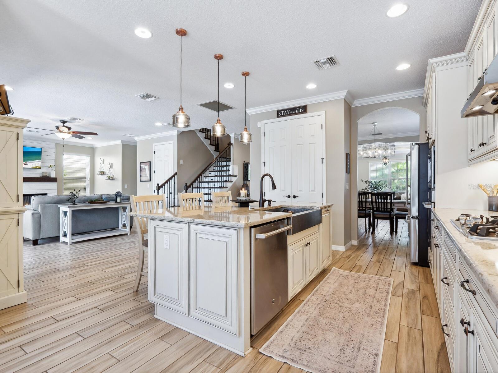 ARBOR LAKES ON PALMER RANCH - Residential