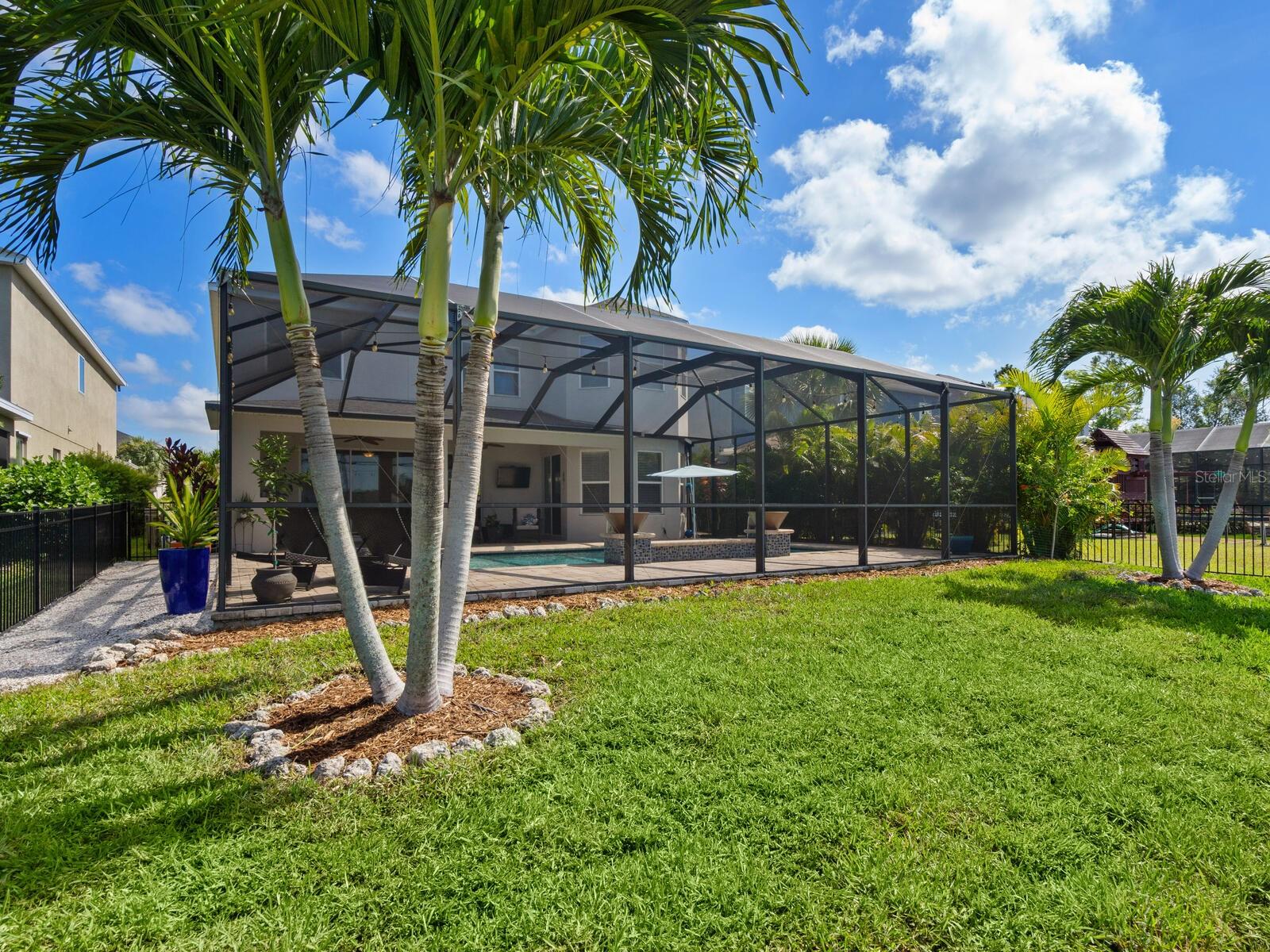 ARBOR LAKES ON PALMER RANCH - Residential