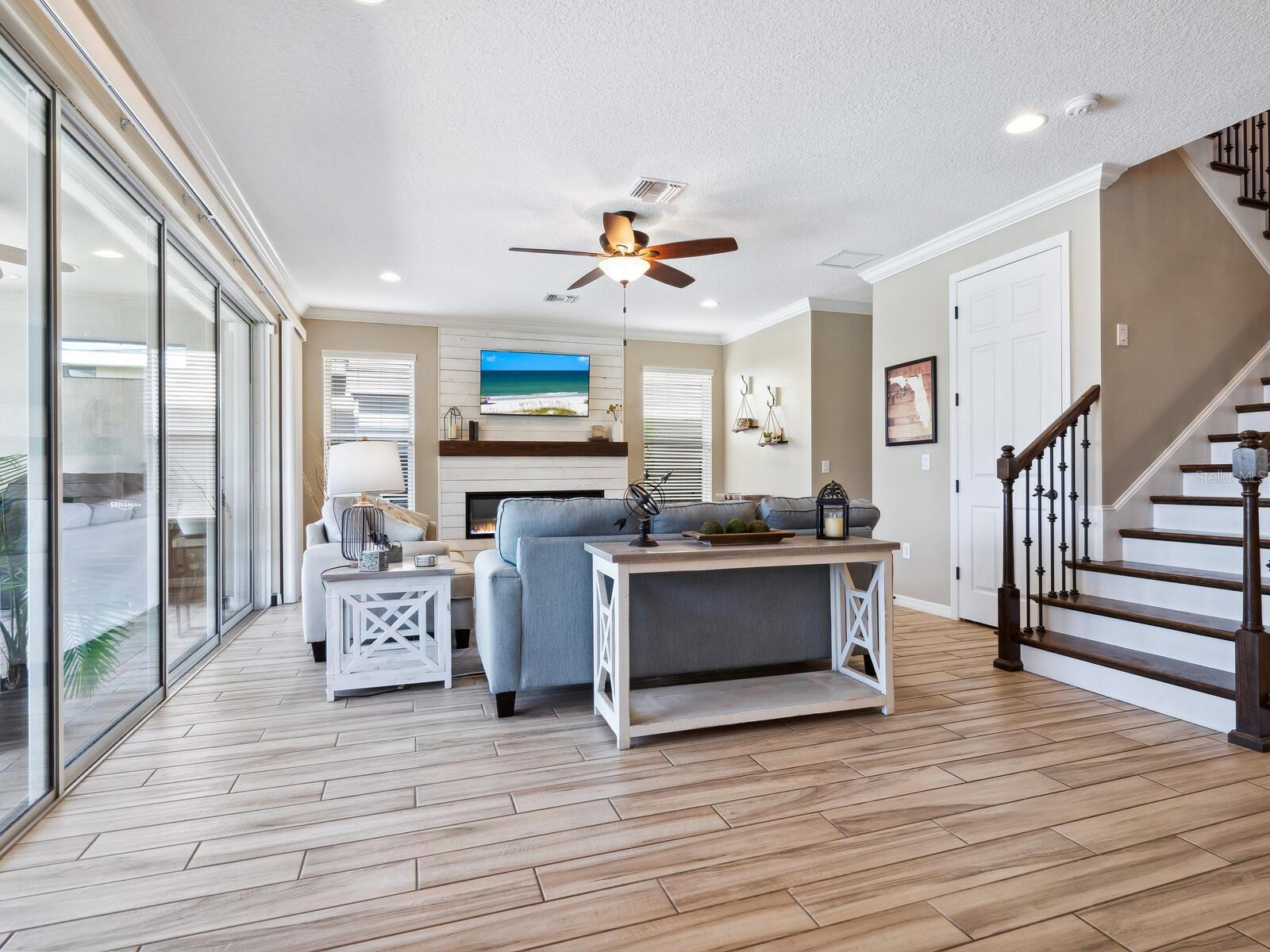 ARBOR LAKES ON PALMER RANCH - Residential