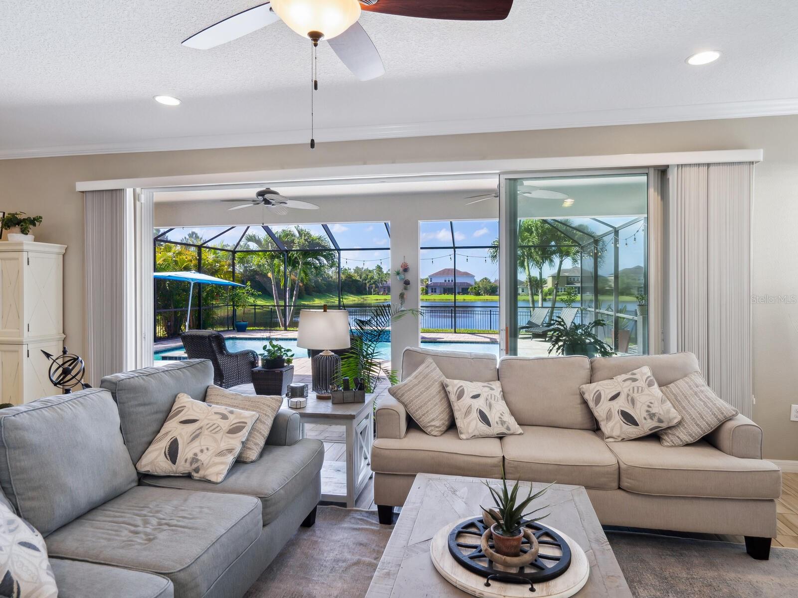 ARBOR LAKES ON PALMER RANCH - Residential