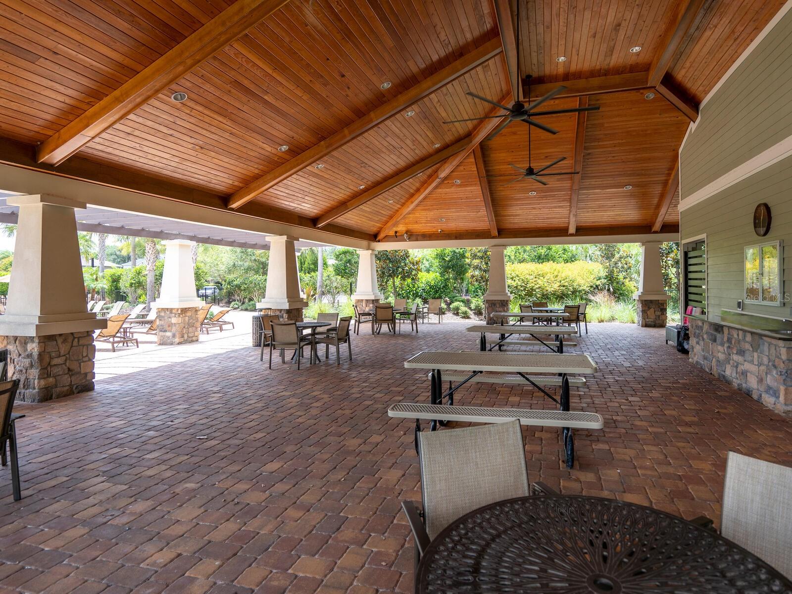 ARBOR LAKES ON PALMER RANCH - Residential