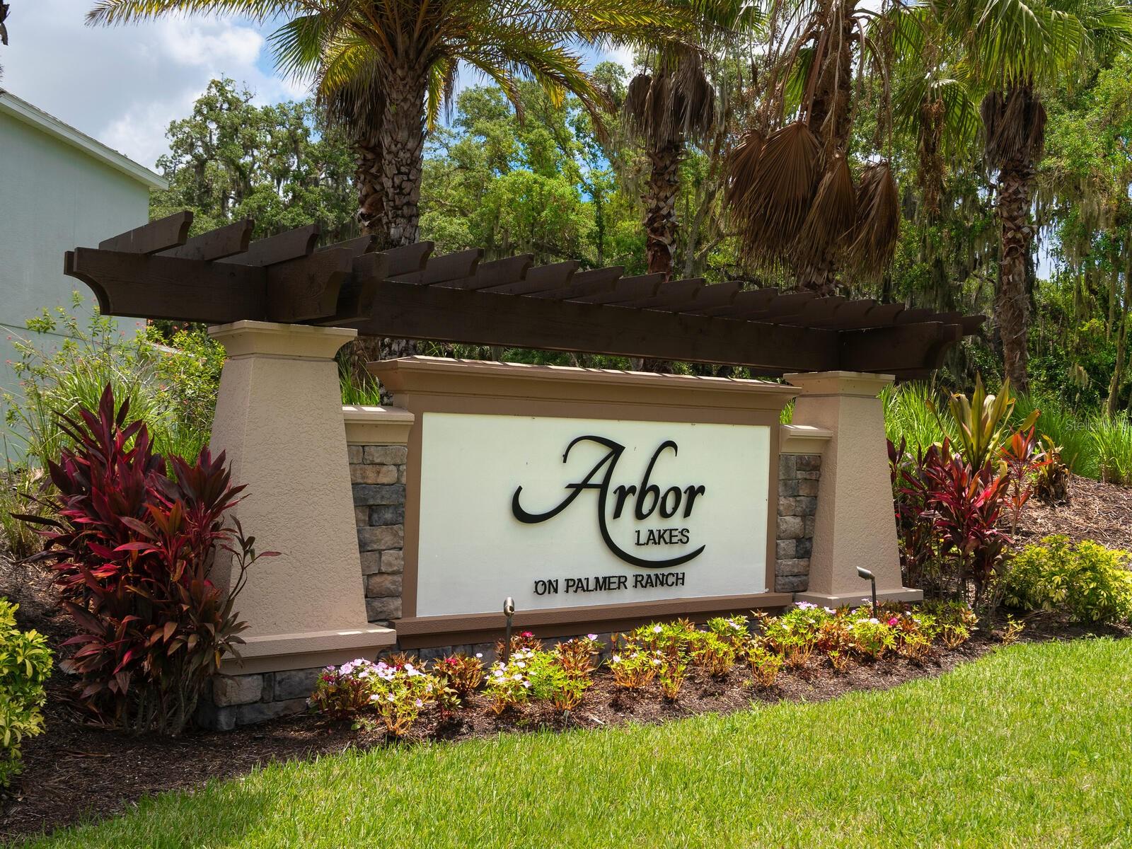 ARBOR LAKES ON PALMER RANCH - Residential