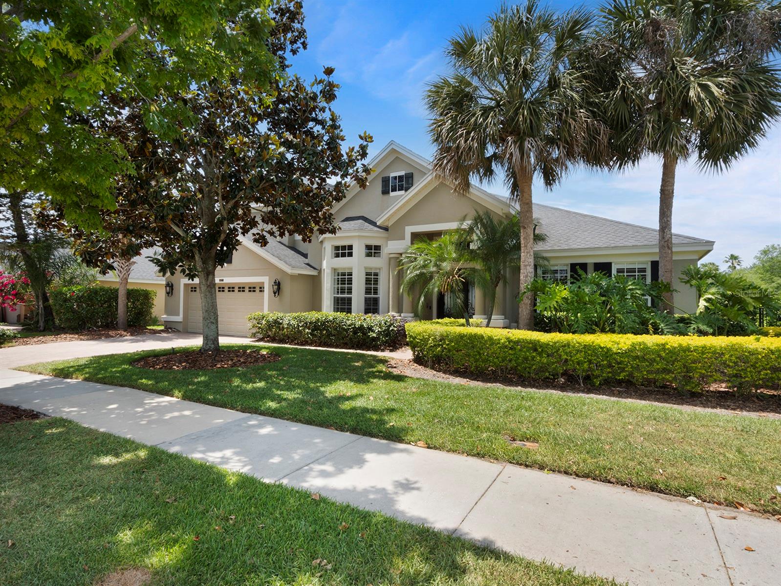 922 HOME GROVE DRIVE