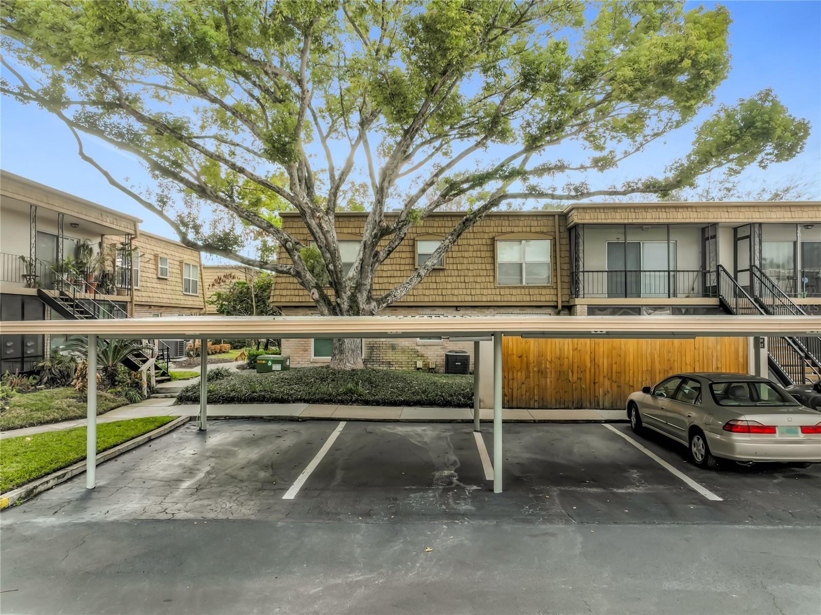 FOUR SEASONS CONDO - Residential