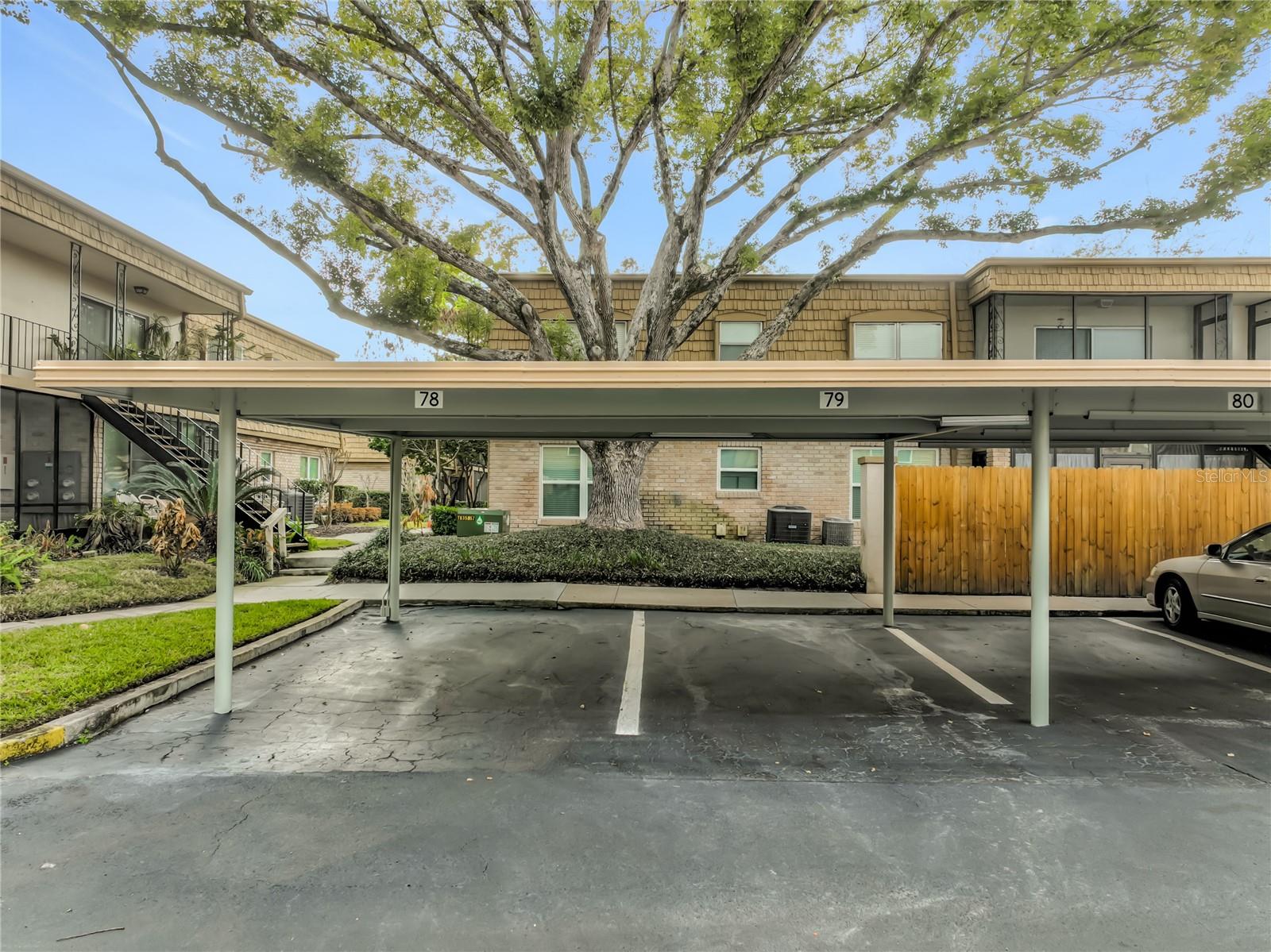 FOUR SEASONS CONDO - Residential