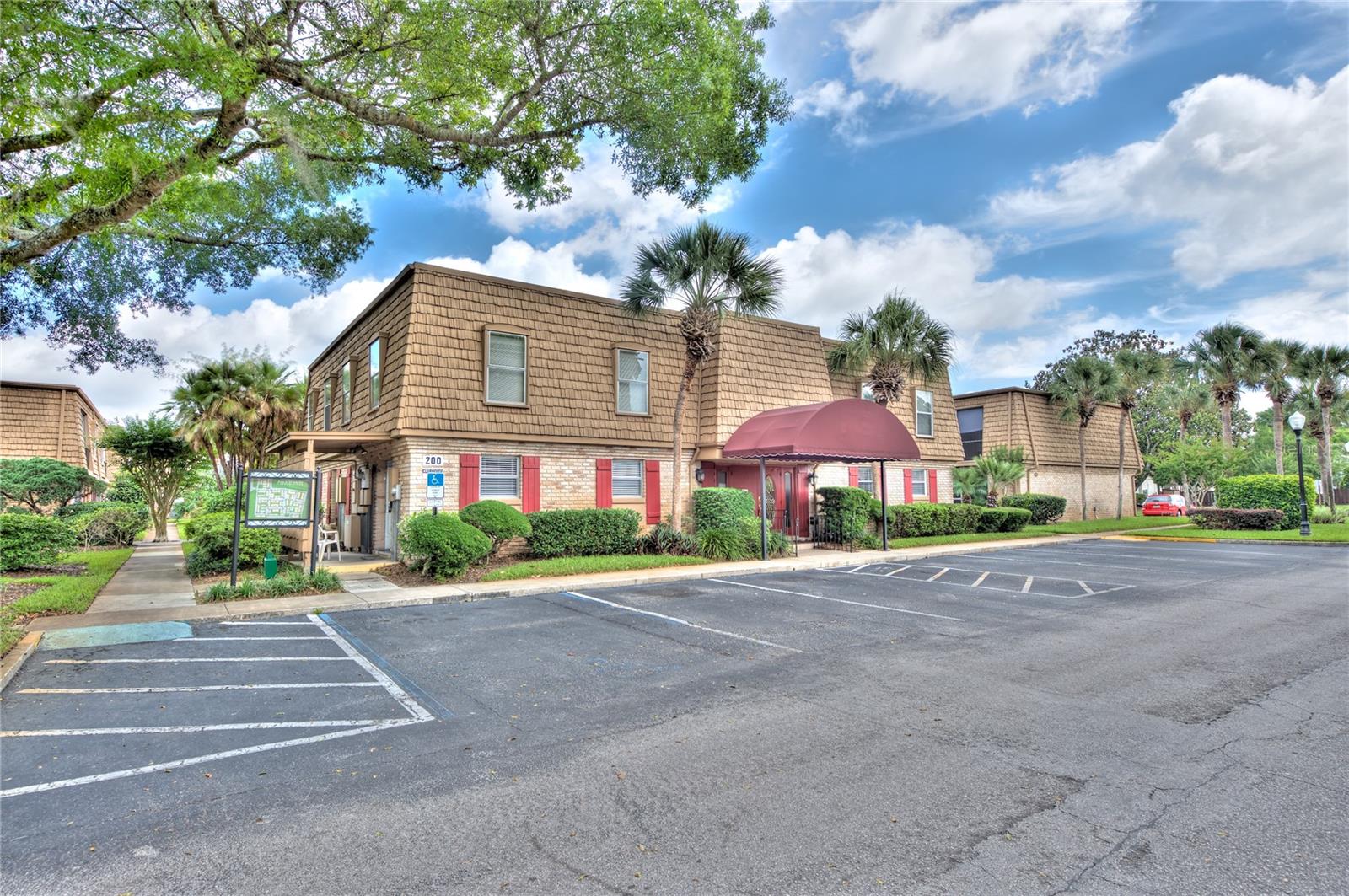 FOUR SEASONS CONDO - Residential