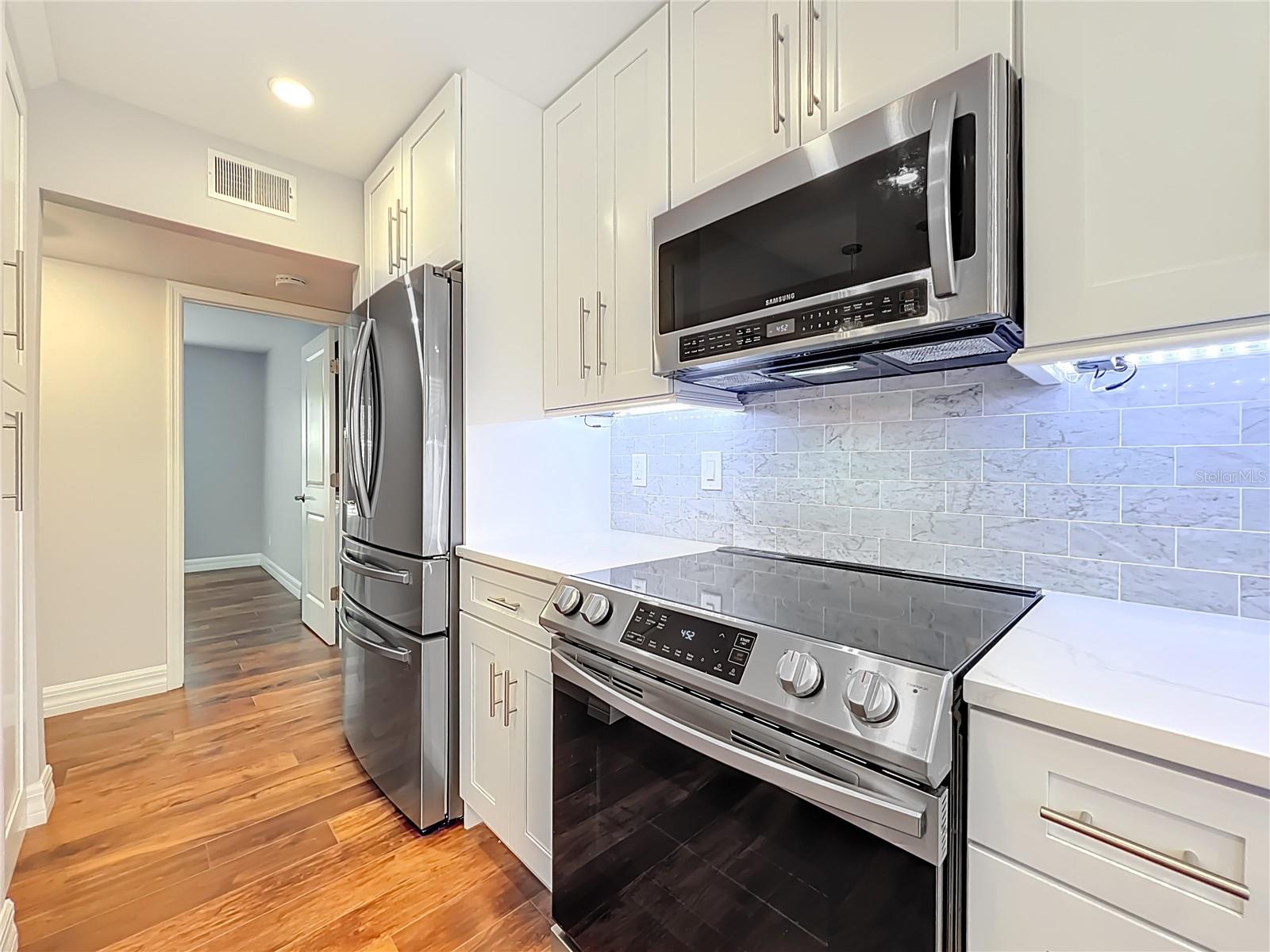 FOUR SEASONS CONDO - Residential