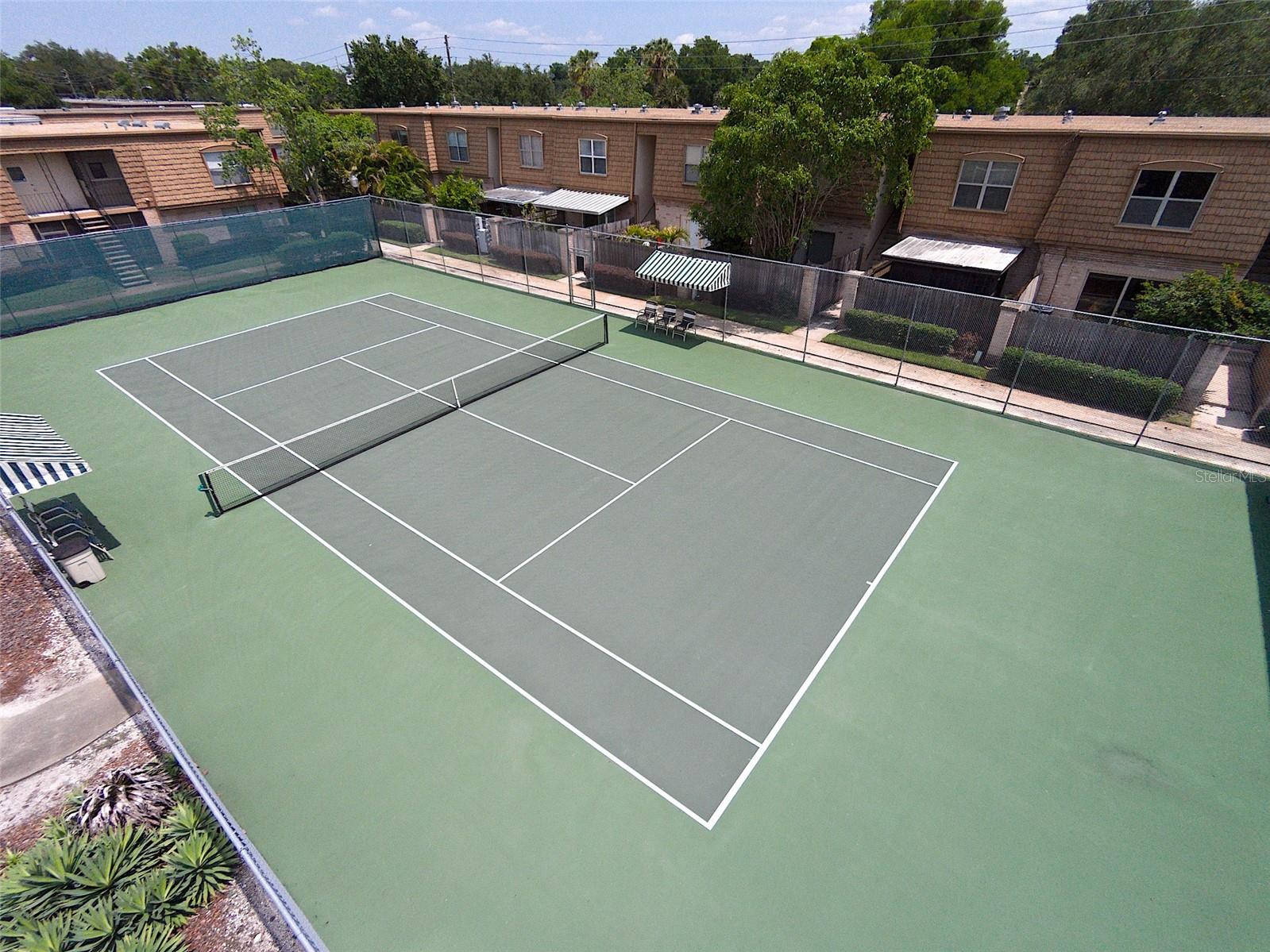 FOUR SEASONS CONDO - Residential