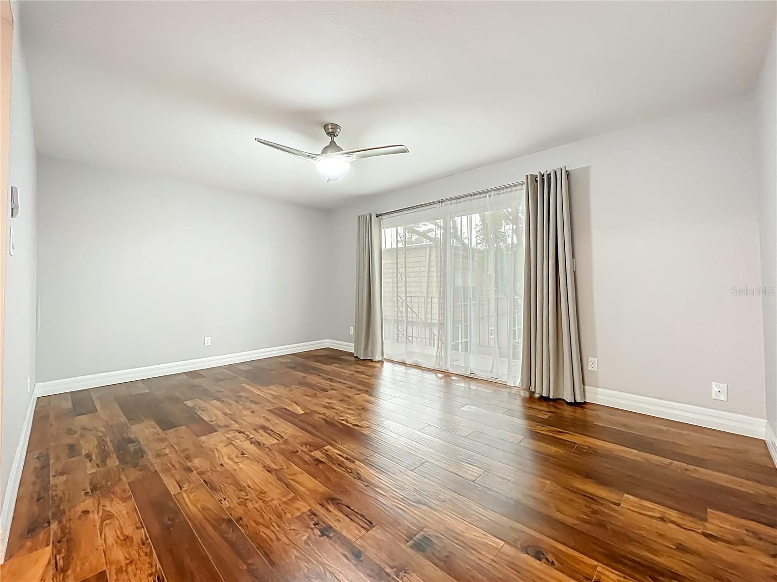 FOUR SEASONS CONDO - Residential