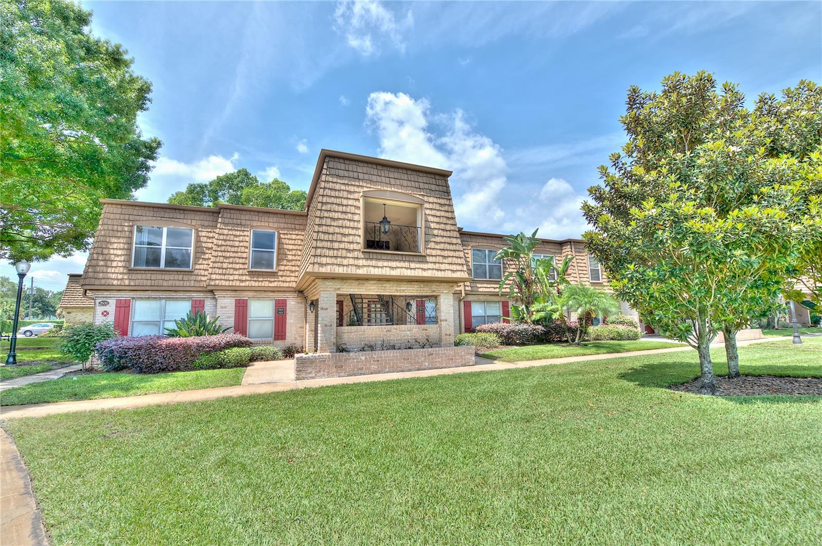 FOUR SEASONS CONDO - Residential