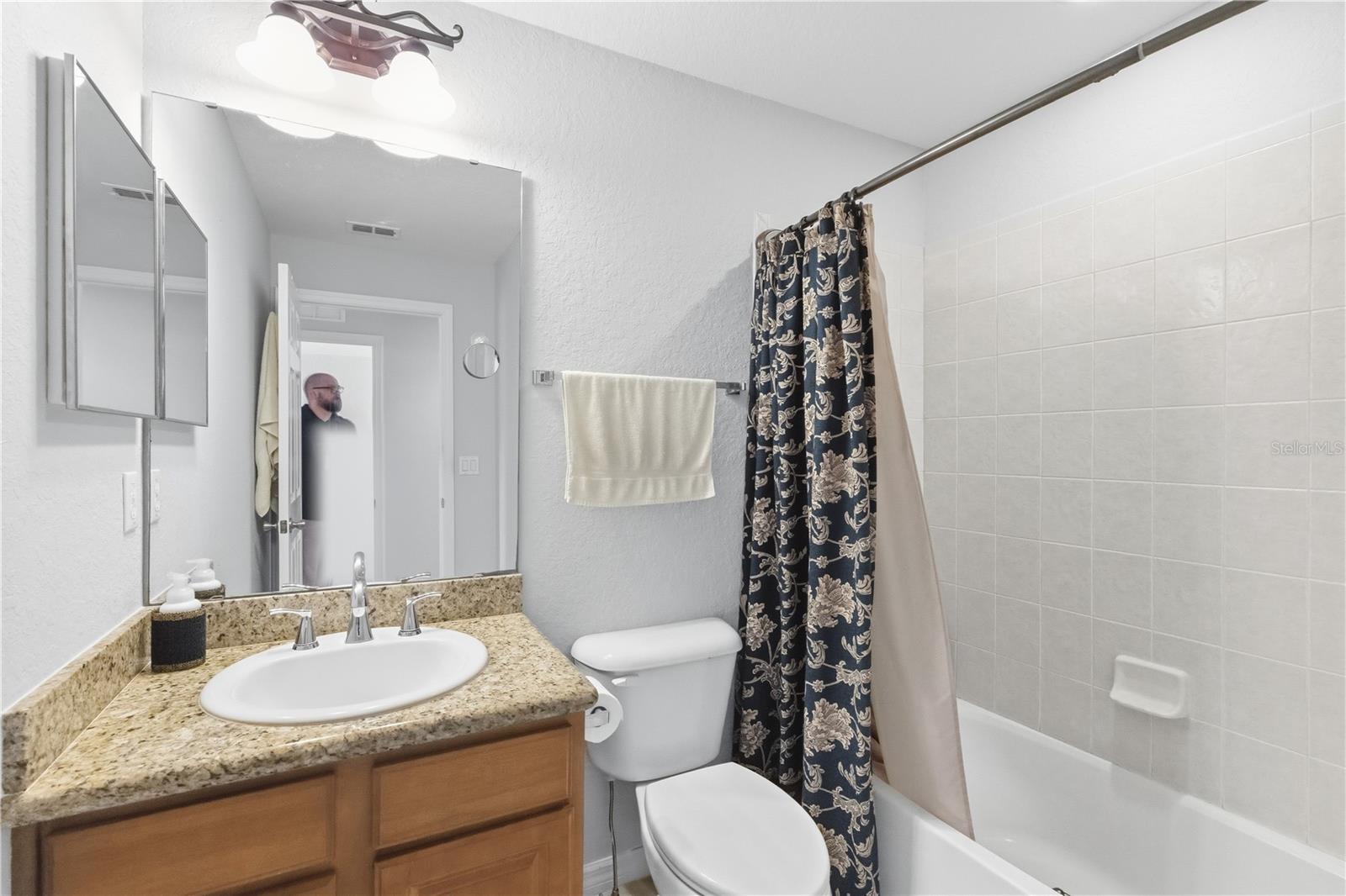 EASTGATE TWNHMS - Residential