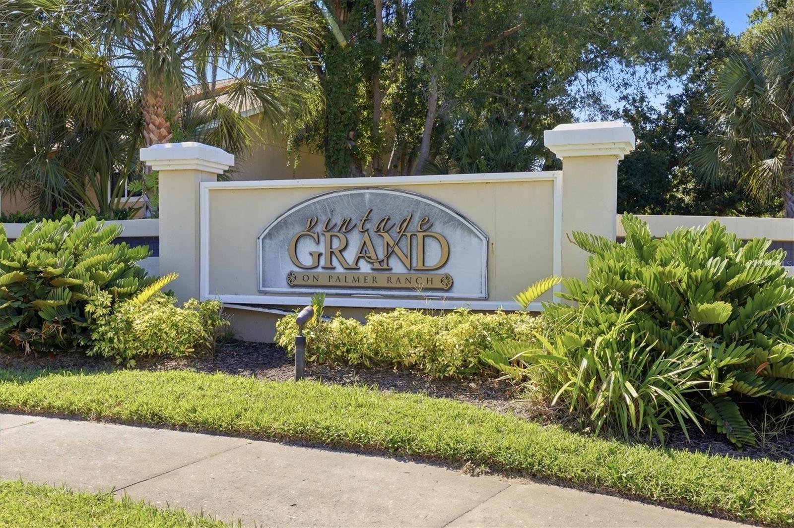 4053 CROCKERS LAKE BOULEVARD 14, SARASOTA, FL, 34238 1 4053 CROCKERS LAKE BOULEVARD 14