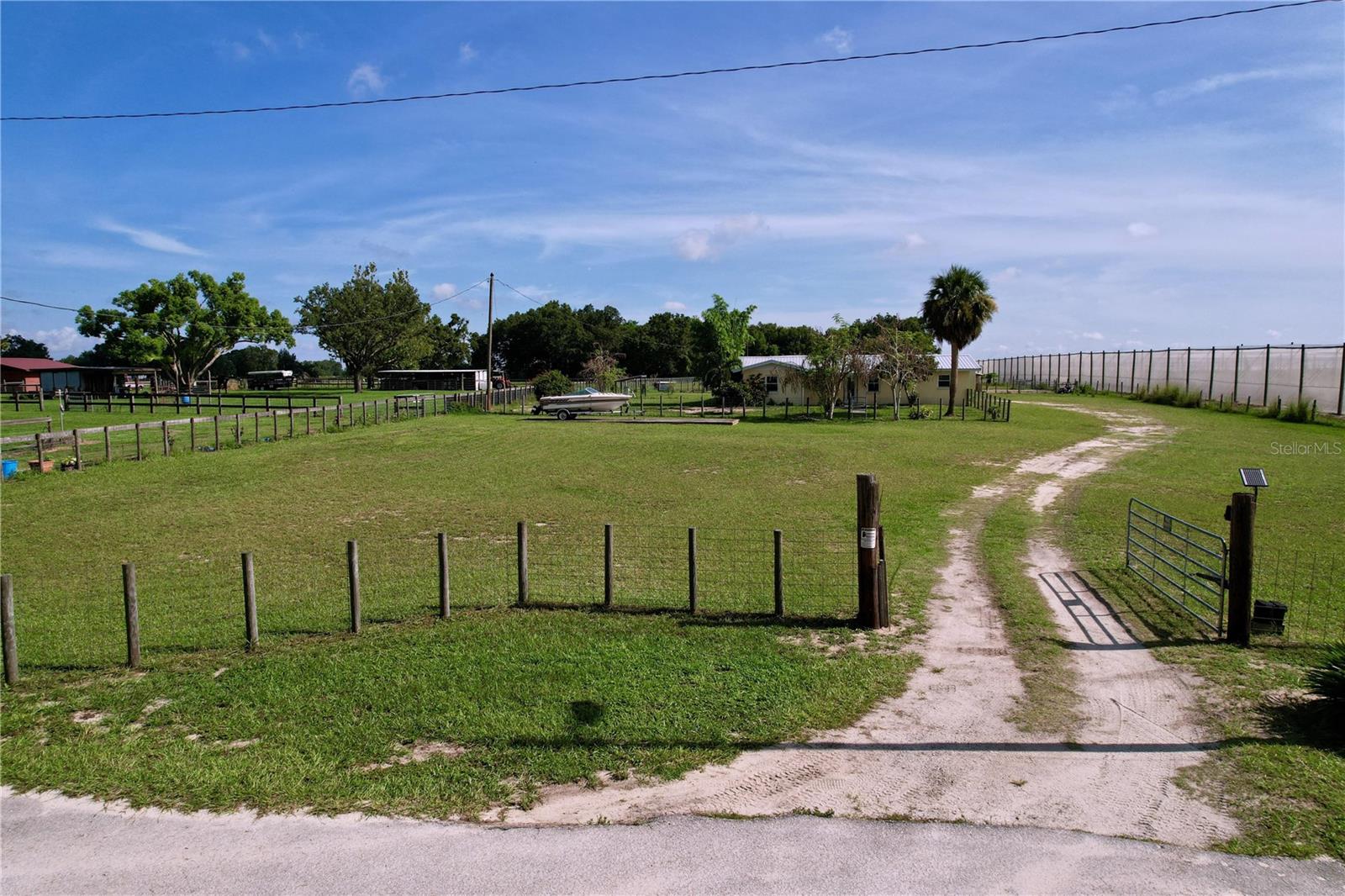 1711 ESTES ROAD