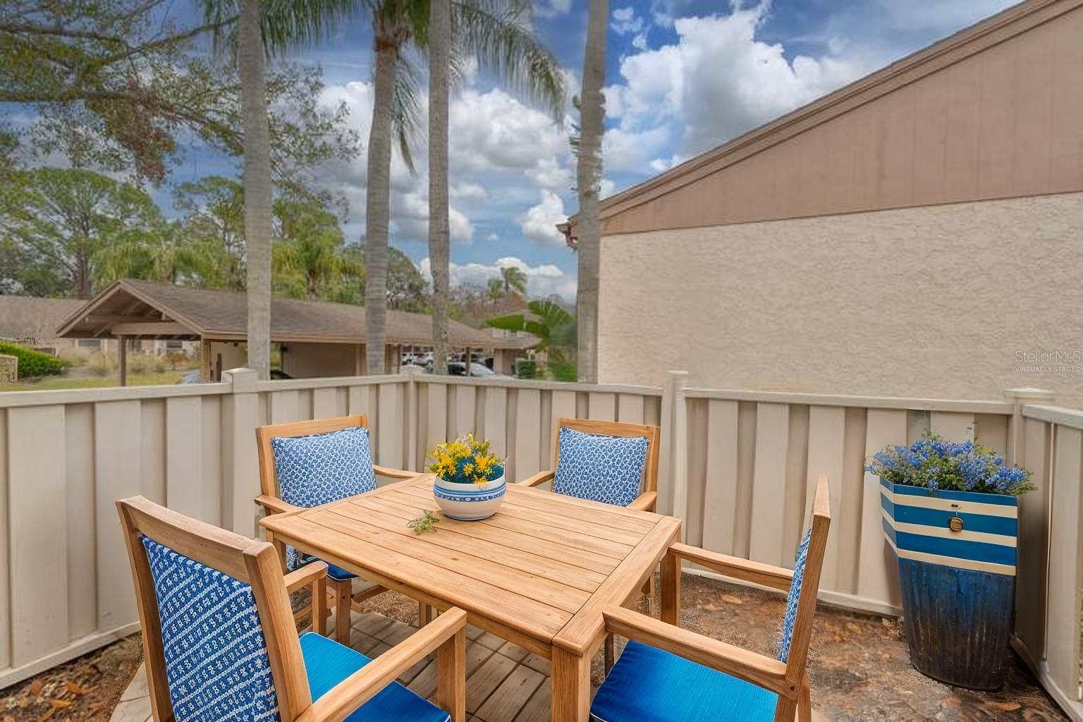 EAST LAKE WOODLANDS CLUSTER HOMES - Residential