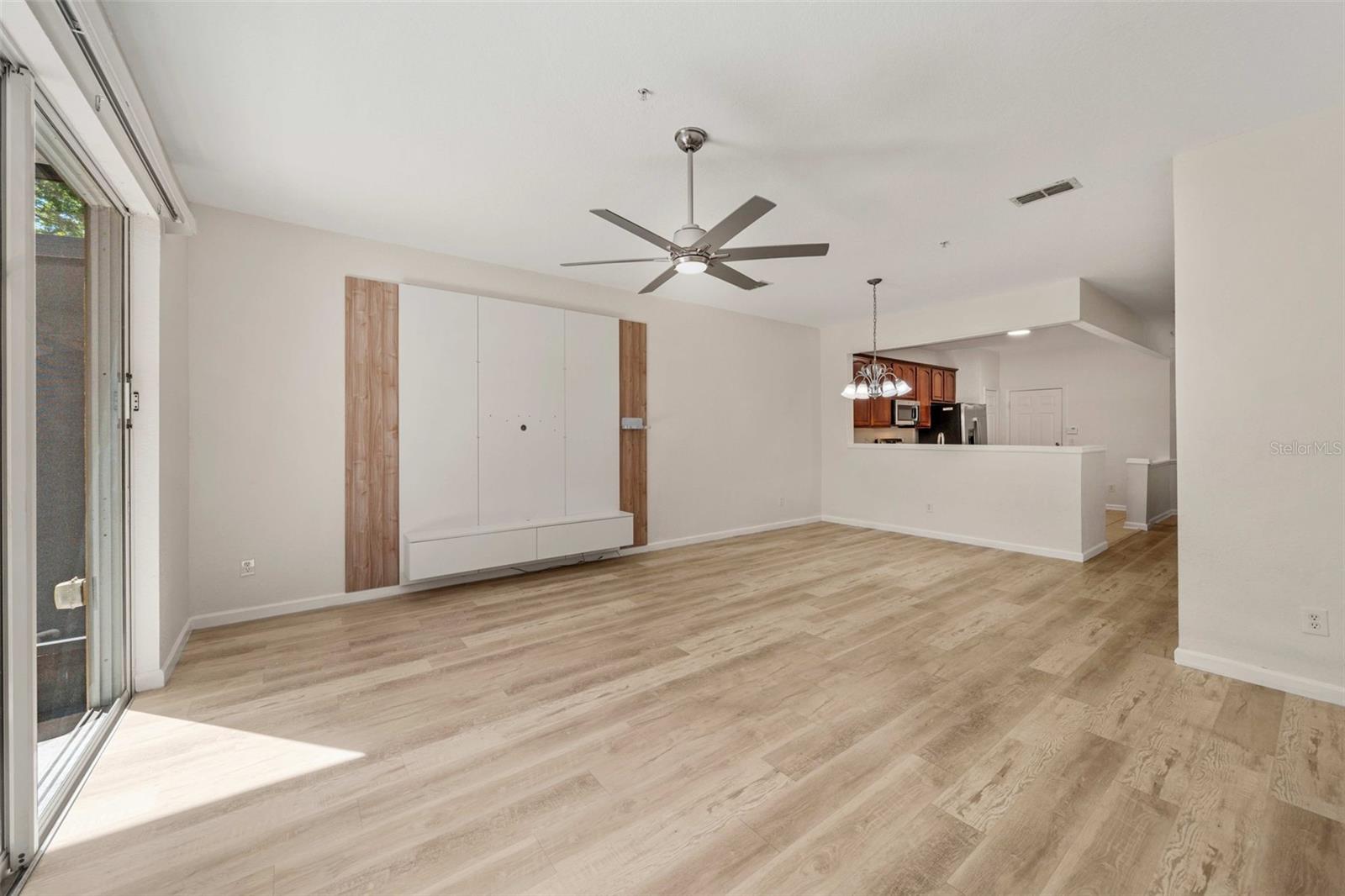 VISTAS/STONEBRIDGE COMMONS PH - Residential