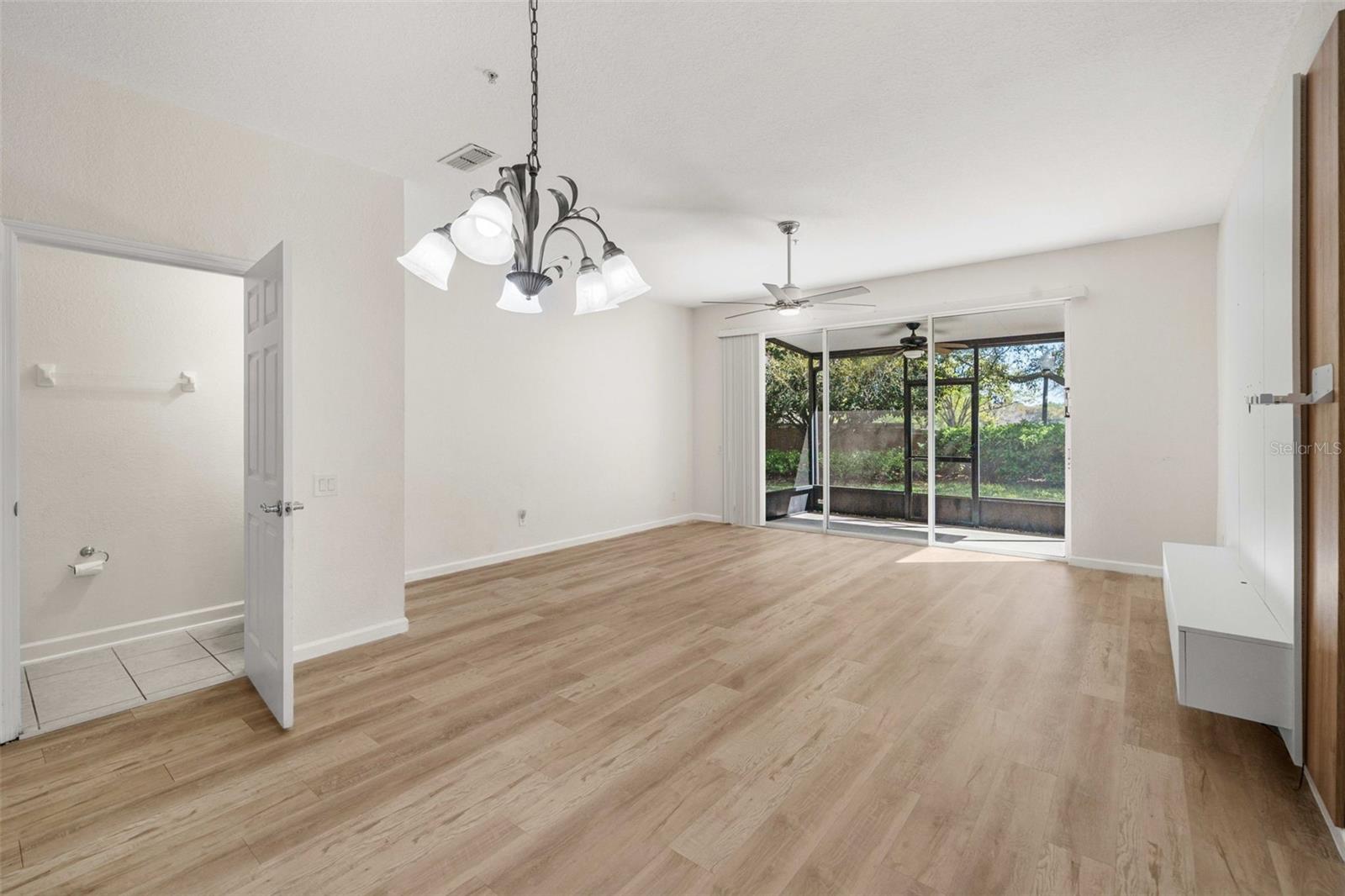 VISTAS/STONEBRIDGE COMMONS PH - Residential