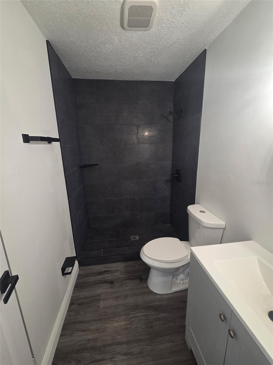 DAYTONA PARK ESTATES SEC C - Residential Lease