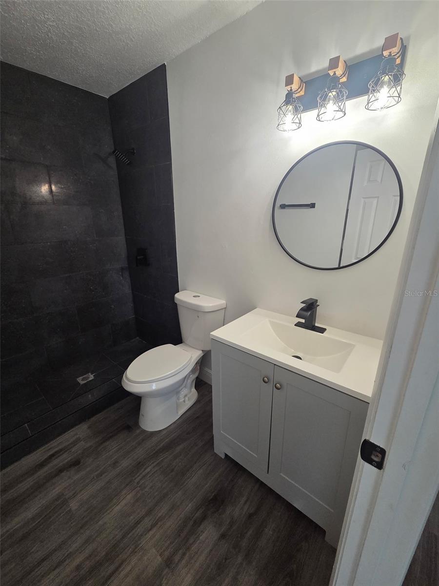 DAYTONA PARK ESTATES SEC C - Residential Lease