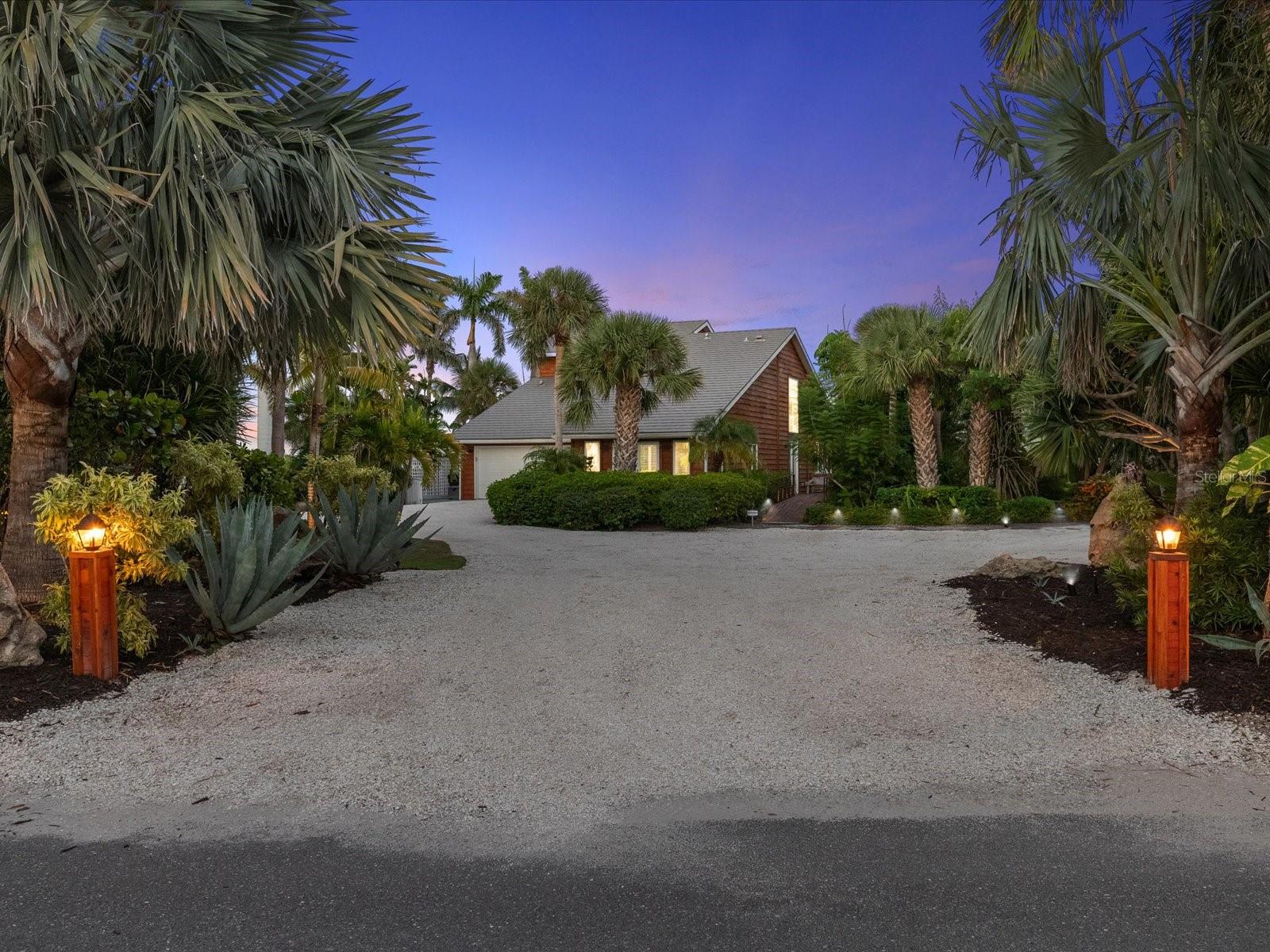 140 N CASEY KEY ROAD