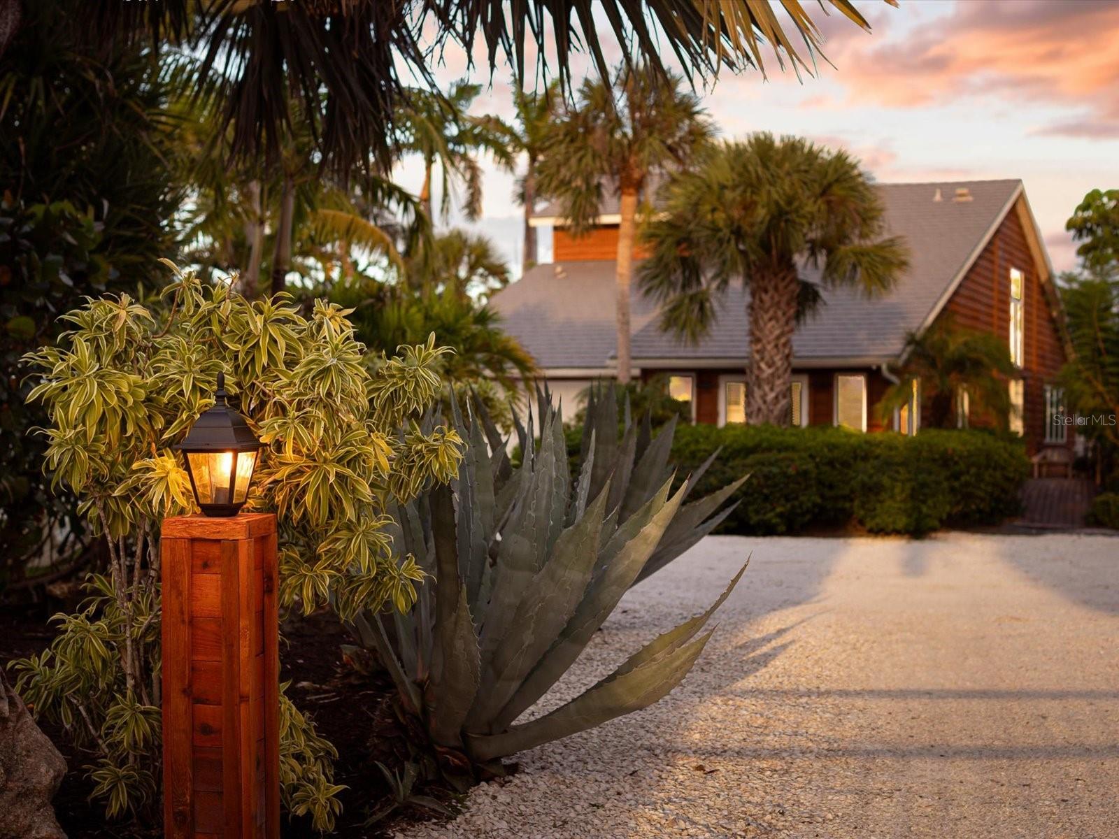140 N CASEY KEY ROAD