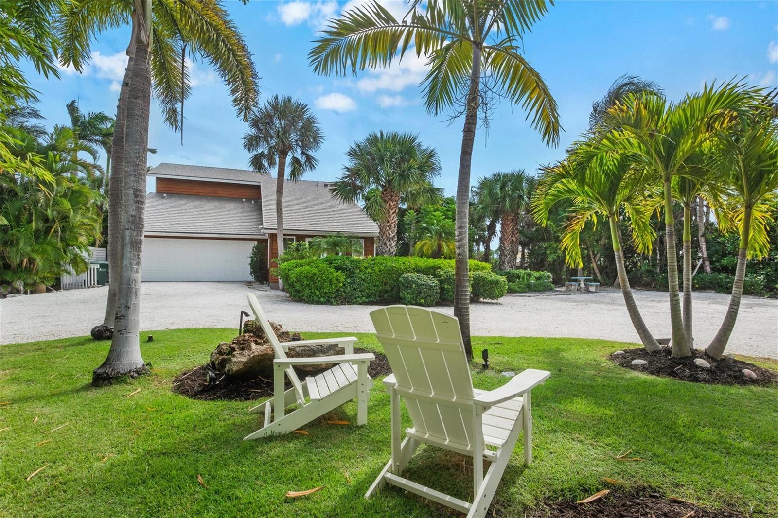 140 N CASEY KEY ROAD
