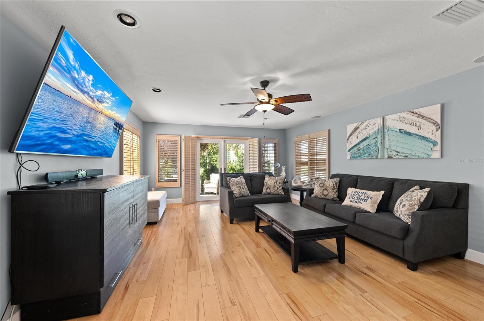 CASEY KEY - Residential