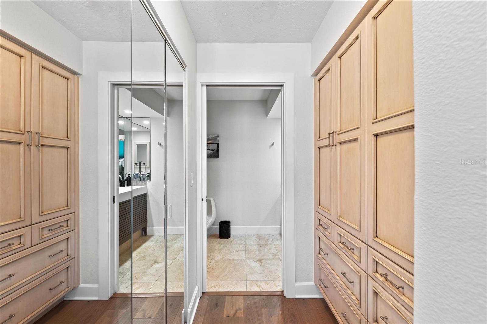 CASEY KEY - Residential