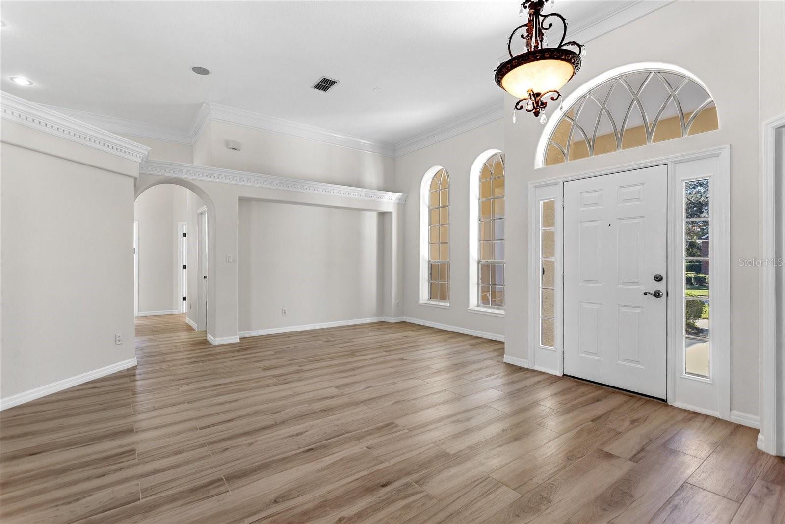 OAKCREST-514 - Residential