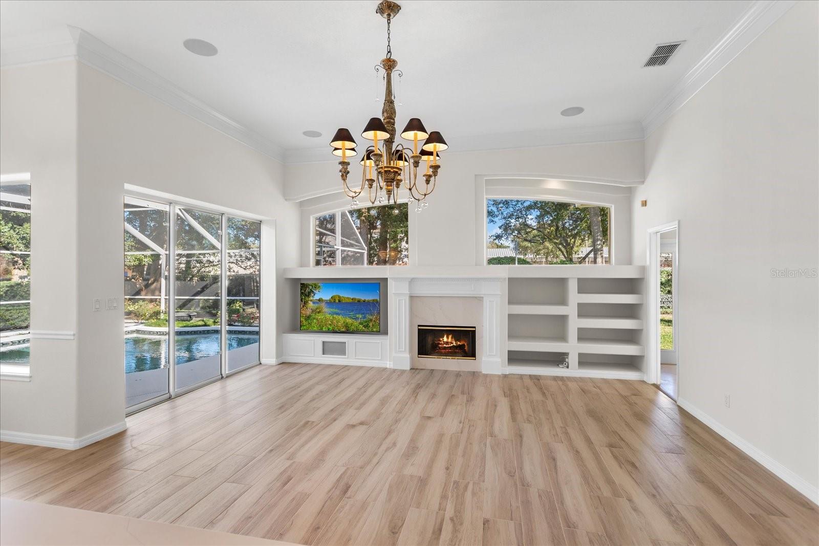 OAKCREST-514 - Residential