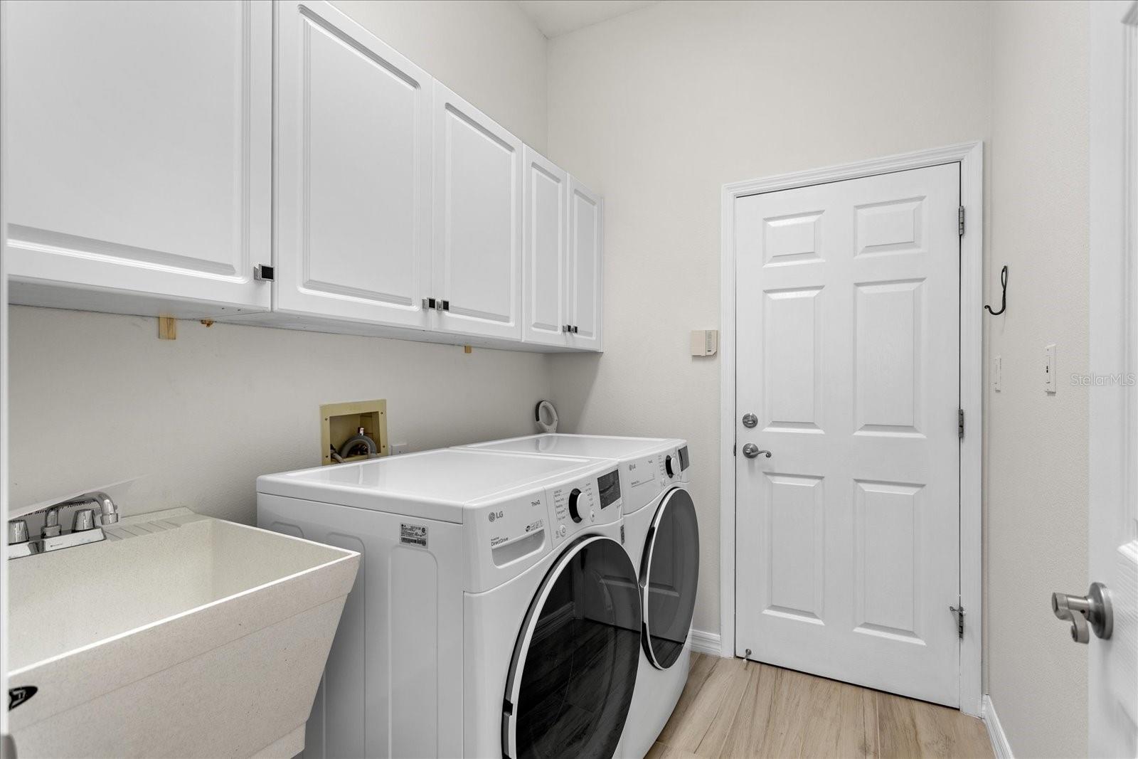 OAKCREST-514 - Residential