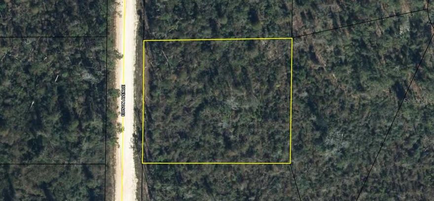 Don't miss this opportunity in Compass Lake Hills.  Enjoy over 1 acre in this peaceful community with no HOA.  Buyer and buyer's agents to verify measurements and all information/details on the property