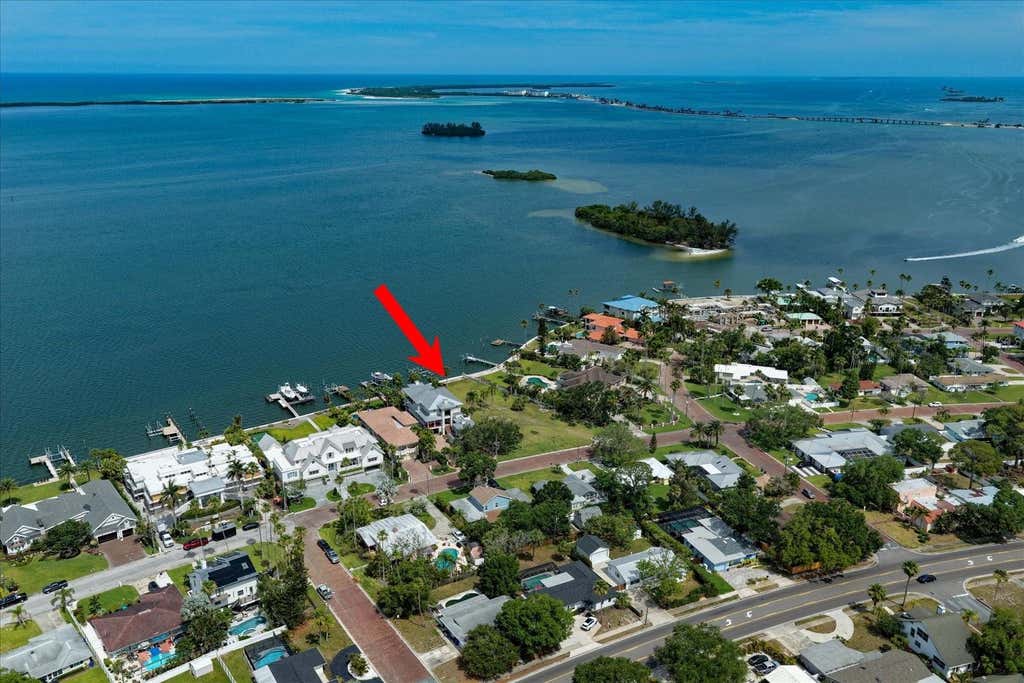 Photo of 1768 Santa Barbara Drive, Dunedin, FL 34698 (MLS # TB8521382)