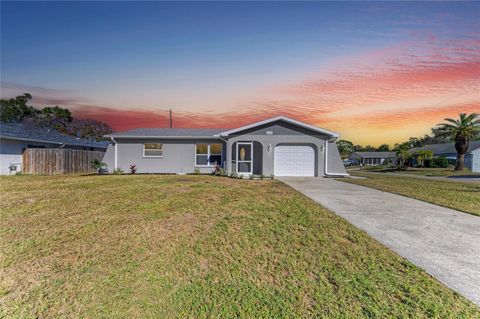 Photo of 1316 Ridgewood Avenue, Venice, FL 34285 (MLS # N6141930)