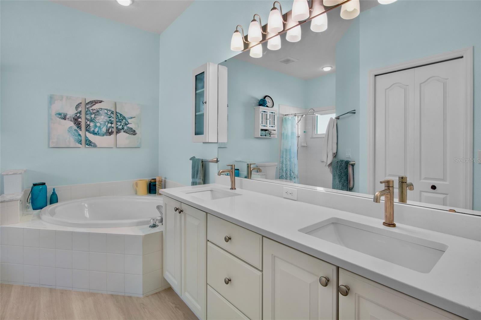 TURTLE ROCK PARCELS I & J - Residential