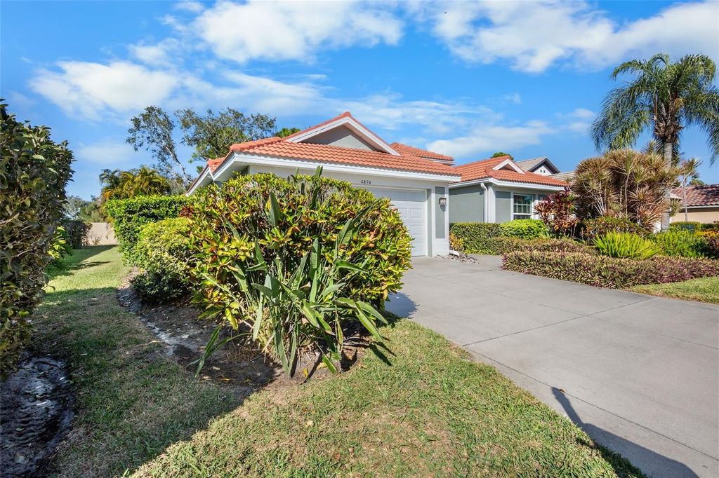 Photo of 4894 Sabal Lake Circle, Sarasota, FL 34238 (MLS # A4676972)