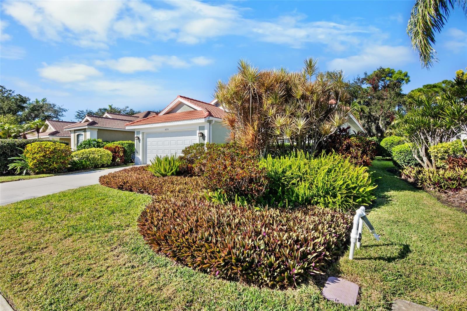 4894 SABAL LAKE CIRCLE