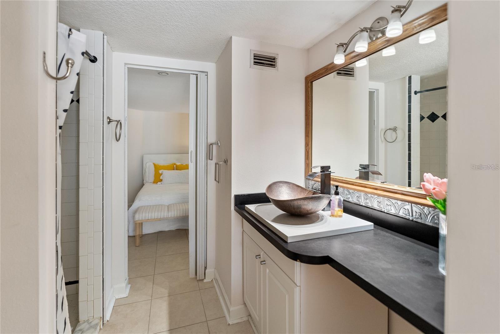 SOUTH VENICE - Residential