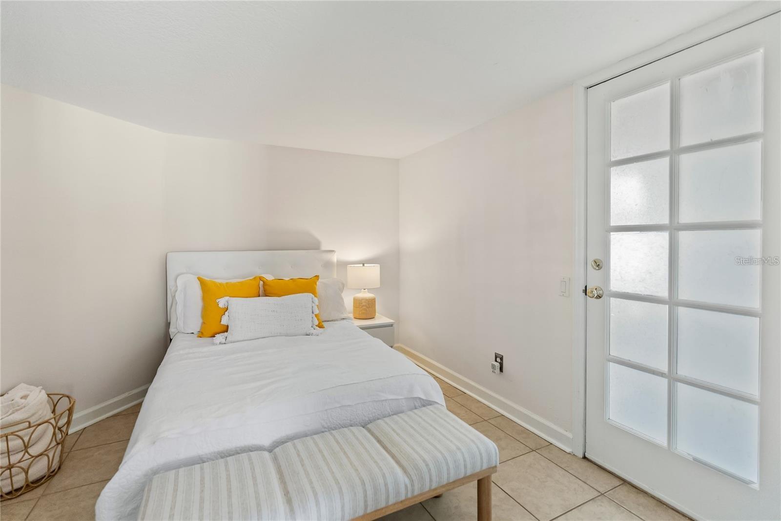 SOUTH VENICE - Residential