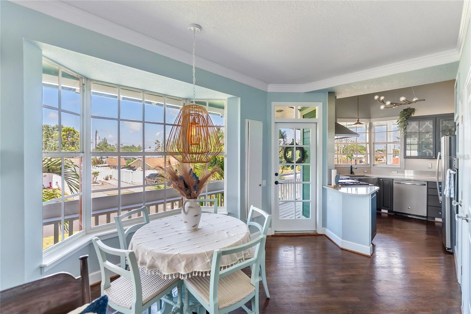 SOUTH VENICE - Residential