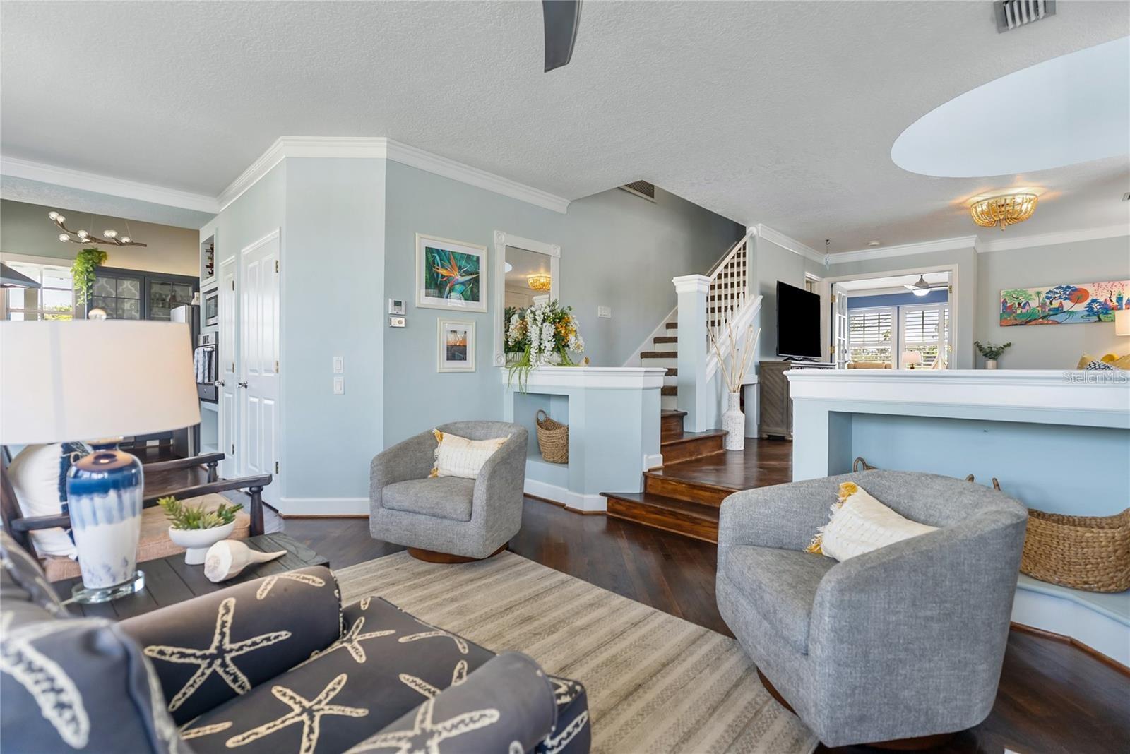 SOUTH VENICE - Residential