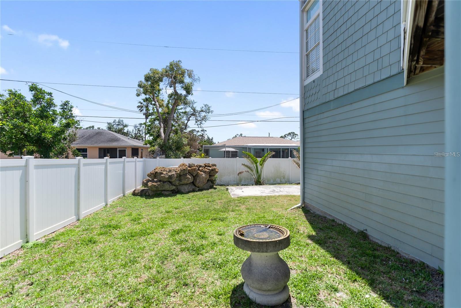 SOUTH VENICE - Residential