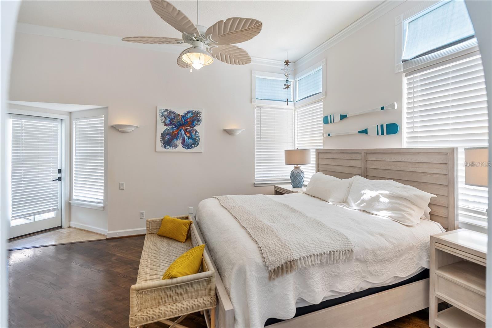 SOUTH VENICE - Residential