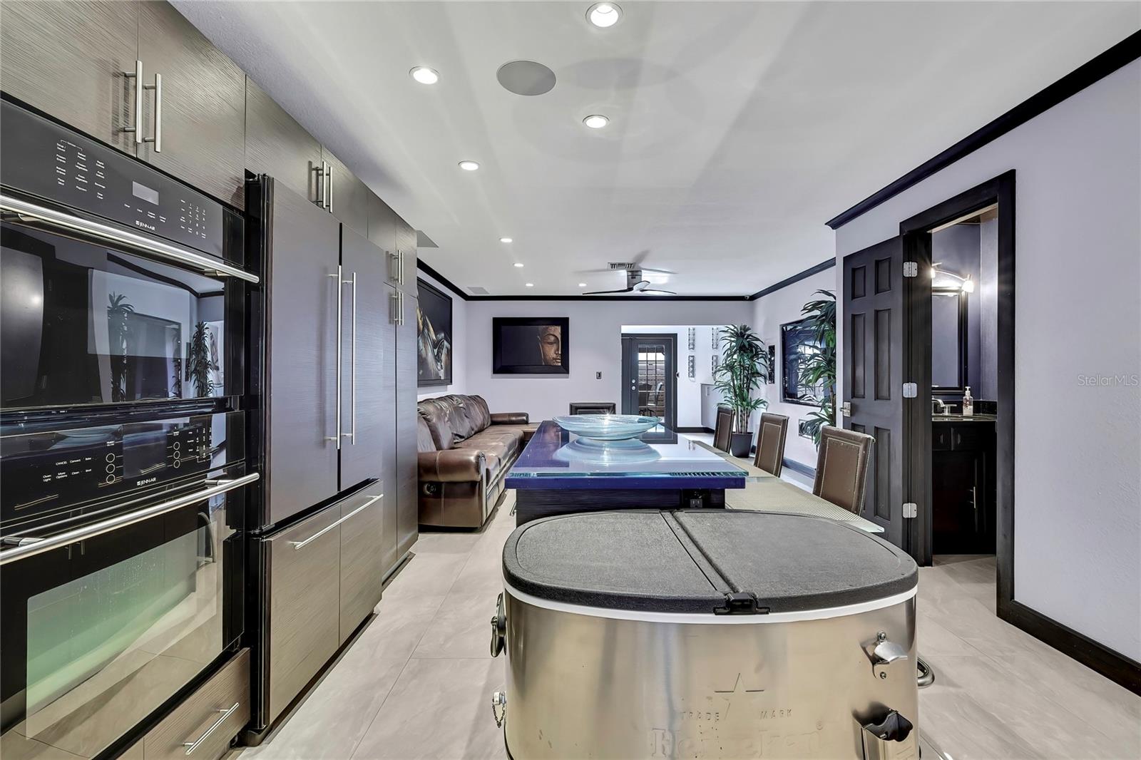 ARBOR OAKS A CONDO - Residential