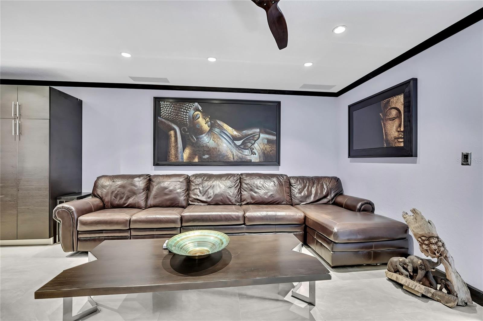 ARBOR OAKS A CONDO - Residential