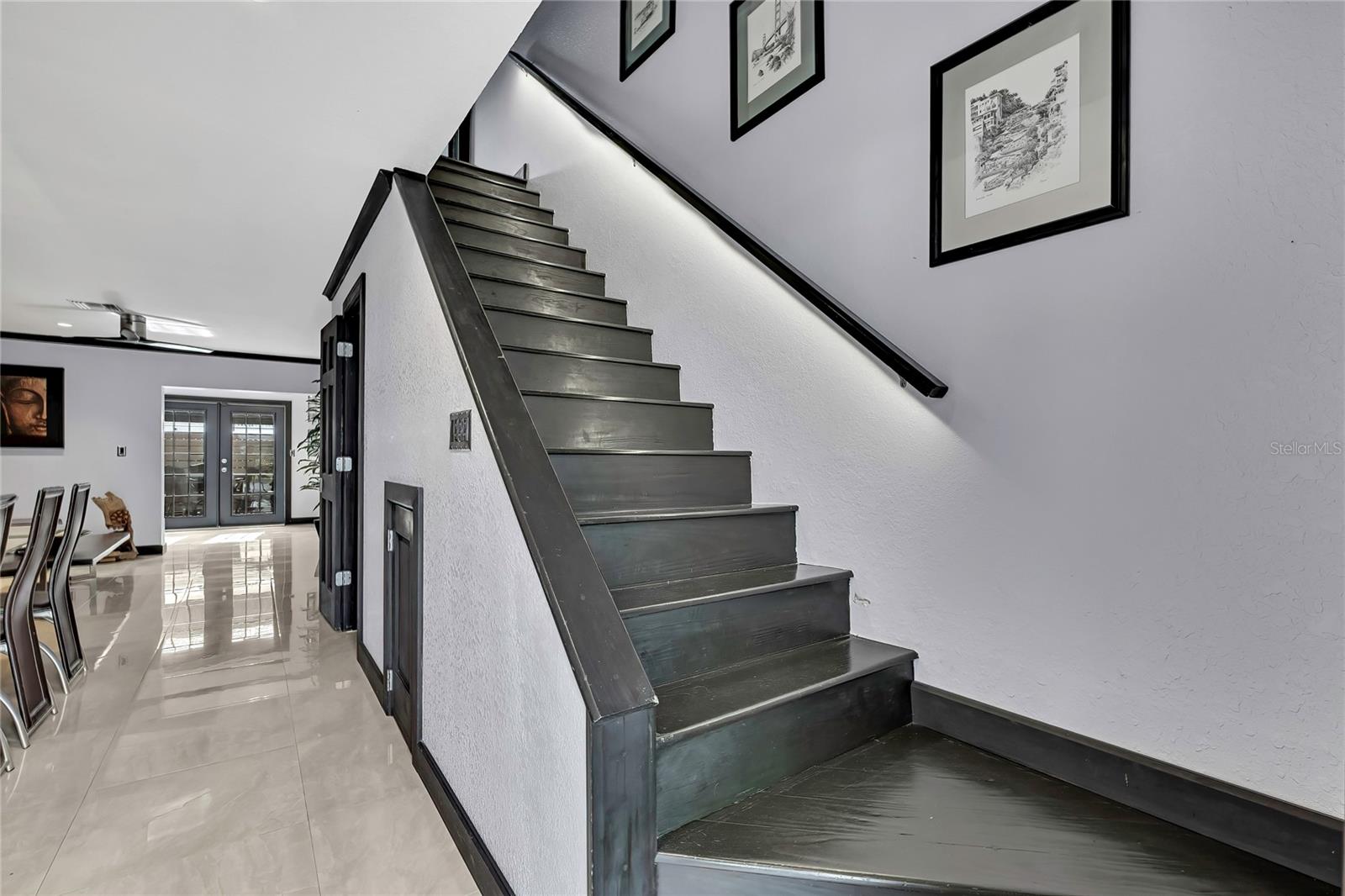 ARBOR OAKS A CONDO - Residential